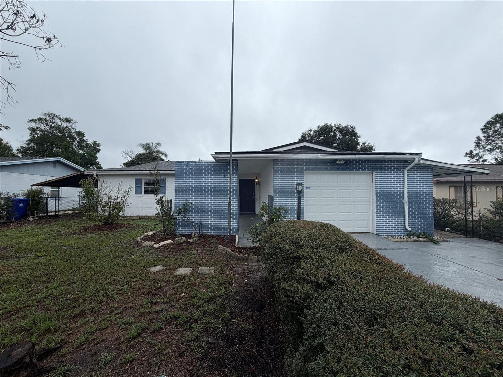 904 SPRING CREEK DR