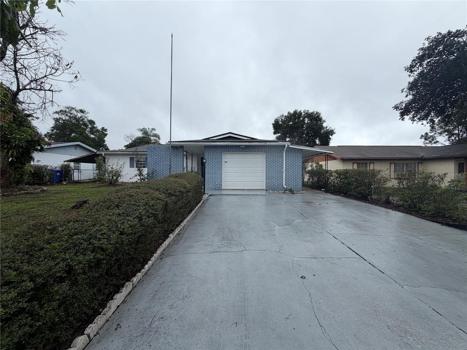 Single Family Residence at 904 SPRING CREEK DR, OCOEE, photo 2 of 37