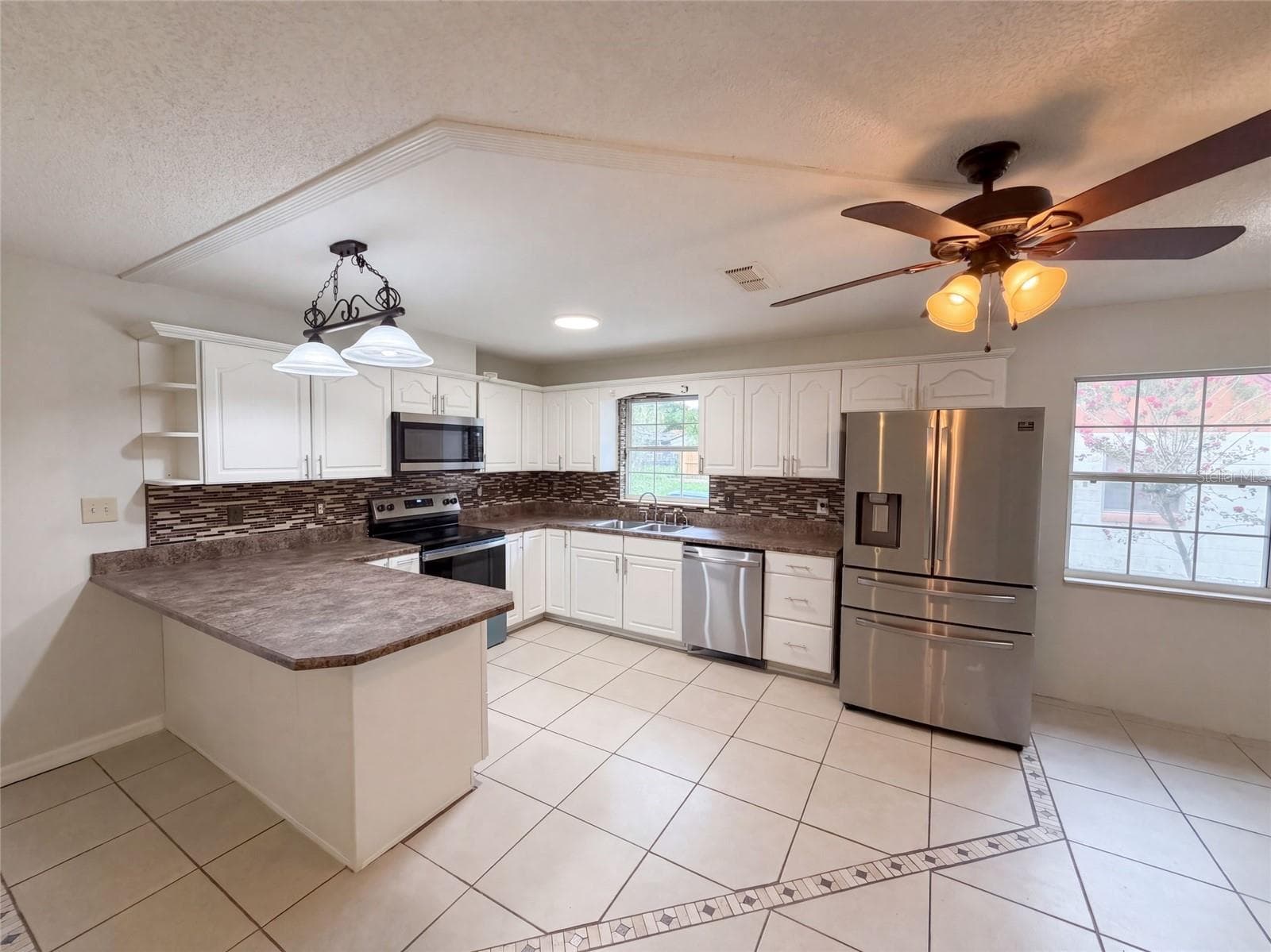 Single Family Residence at 904 SPRING CREEK DR, OCOEE, photo 6 of 37