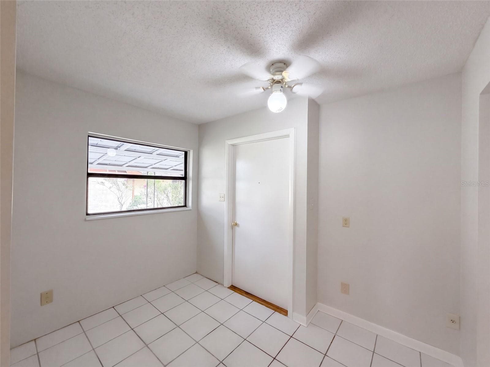 Single Family Residence at 904 SPRING CREEK DR, OCOEE, photo 12 of 37