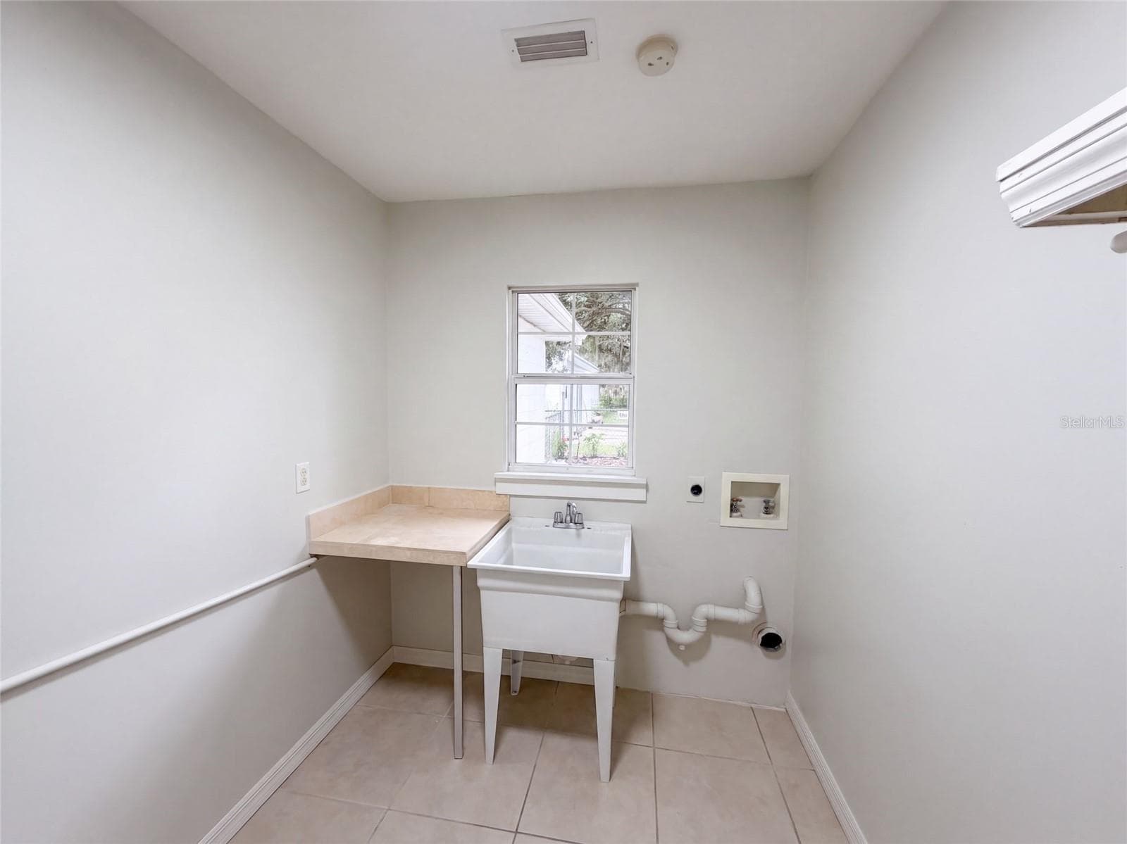 Single Family Residence at 904 SPRING CREEK DR, OCOEE, photo 28 of 37