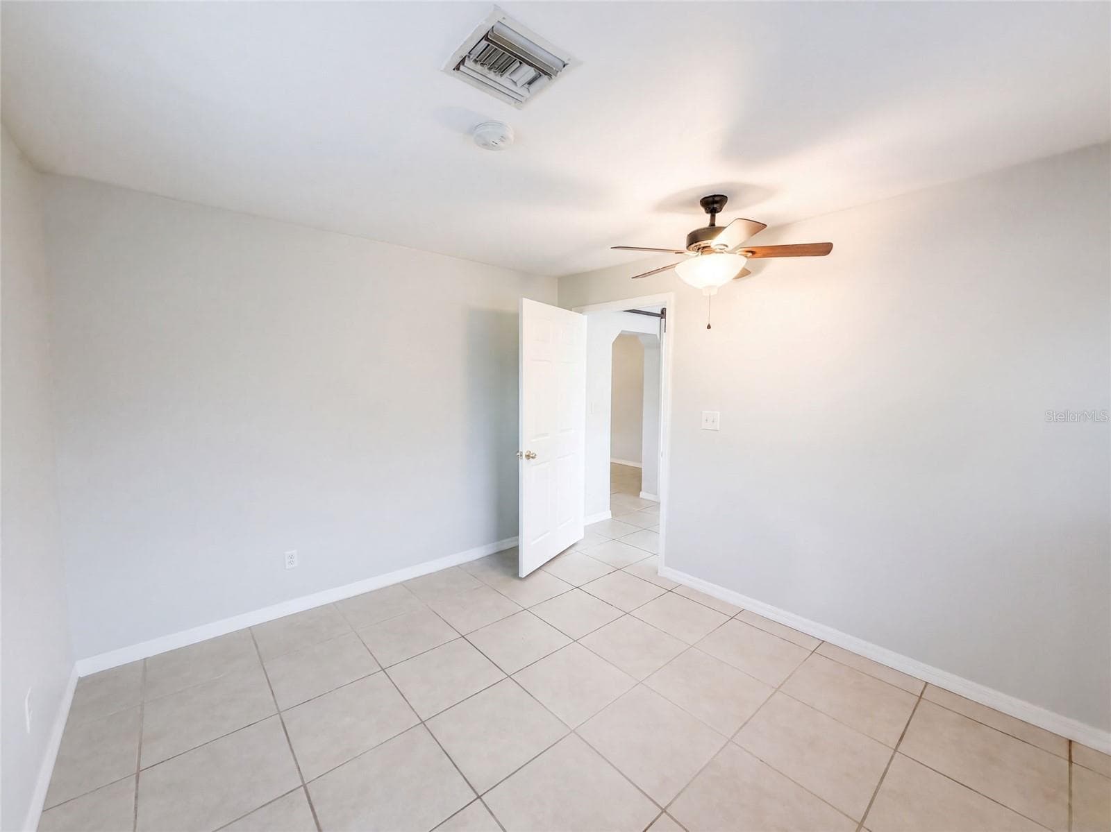 Single Family Residence at 904 SPRING CREEK DR, OCOEE, photo 33 of 37