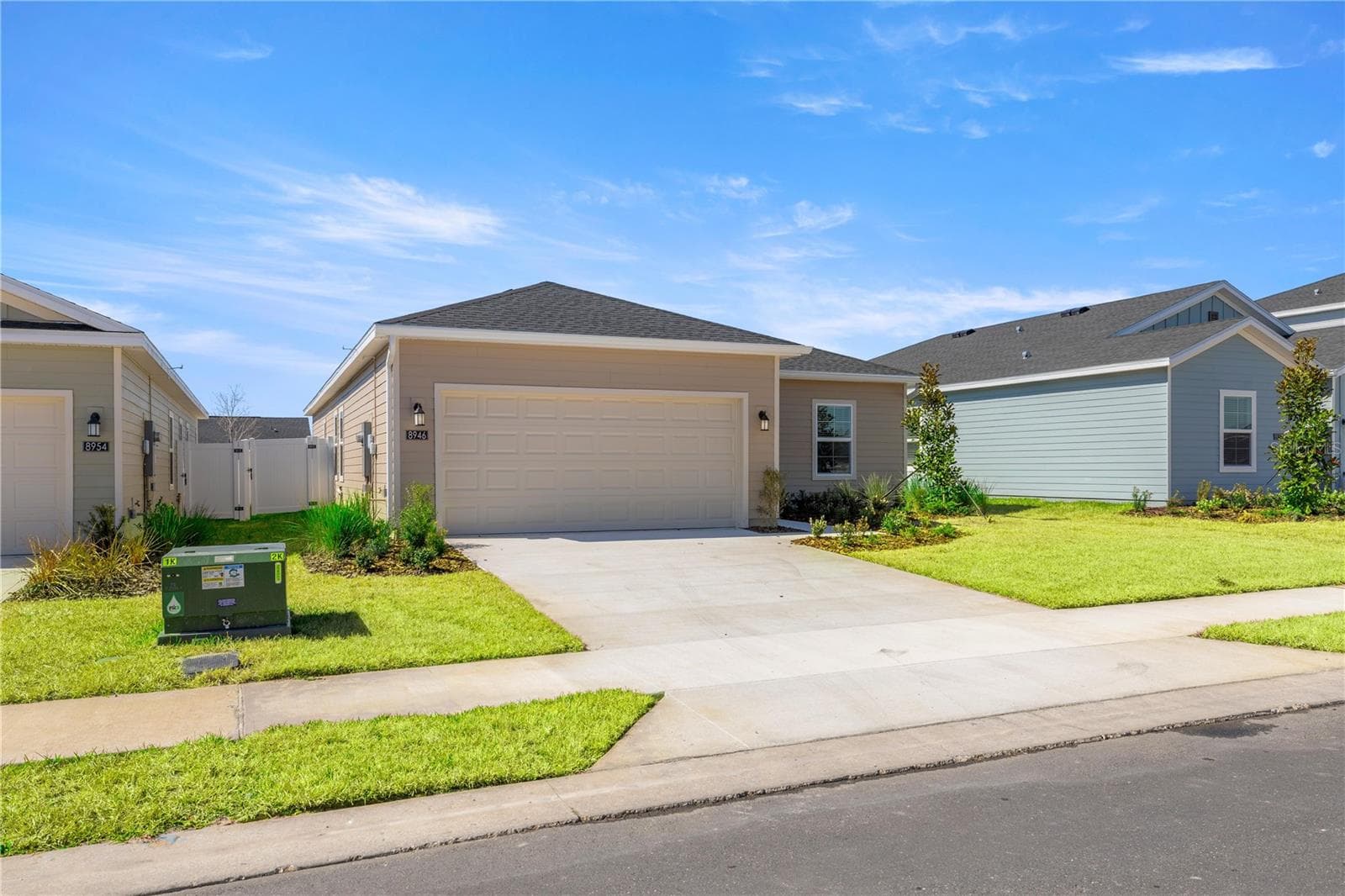 8925 SW 69TH TER