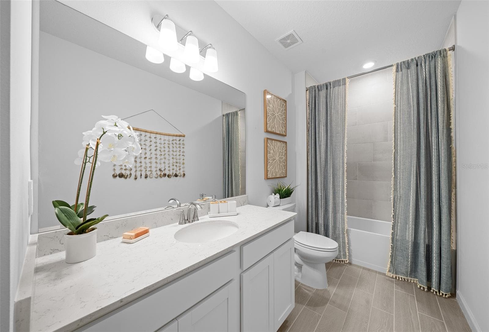 Single Family Residence at 8925 SW 69TH TER, OCALA, photo 5 of 38