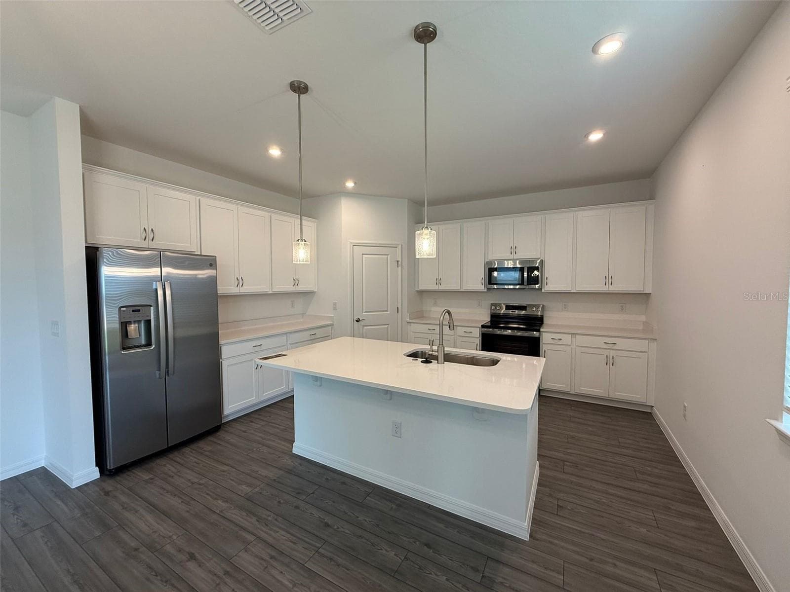 Single Family Residence at 3565 DAHLIA DR, HAINES CITY, photo 6 of 31