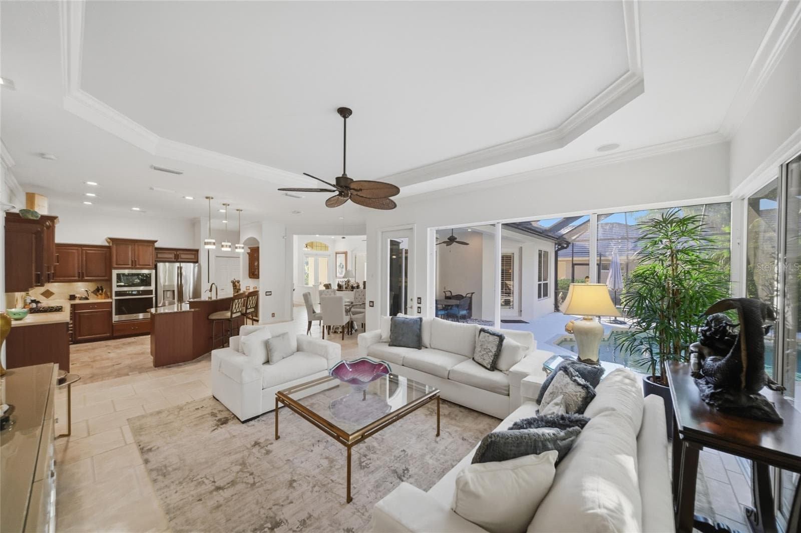 Single Family Residence at 6914 TREYMORE CT, SARASOTA, photo 15 of 37