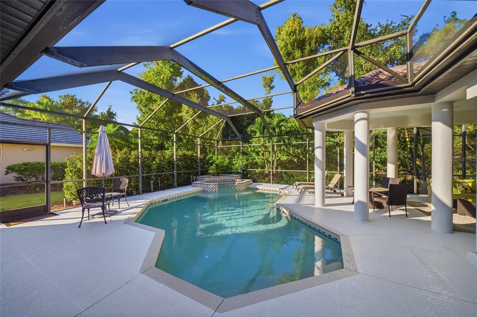 Single Family Residence at 6914 TREYMORE CT, SARASOTA, photo 28 of 37