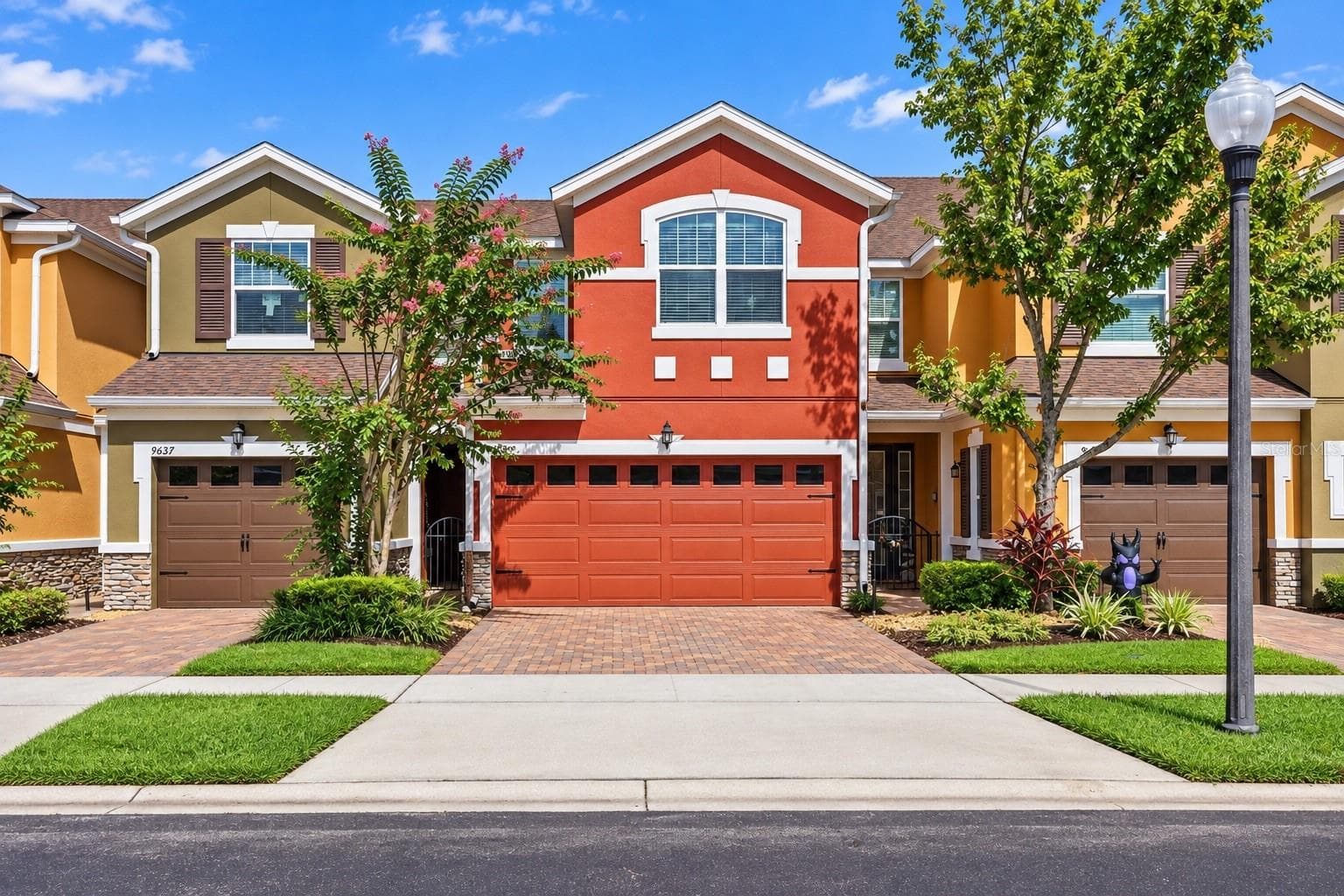 9649 SILVER BUTTONWOOD ST