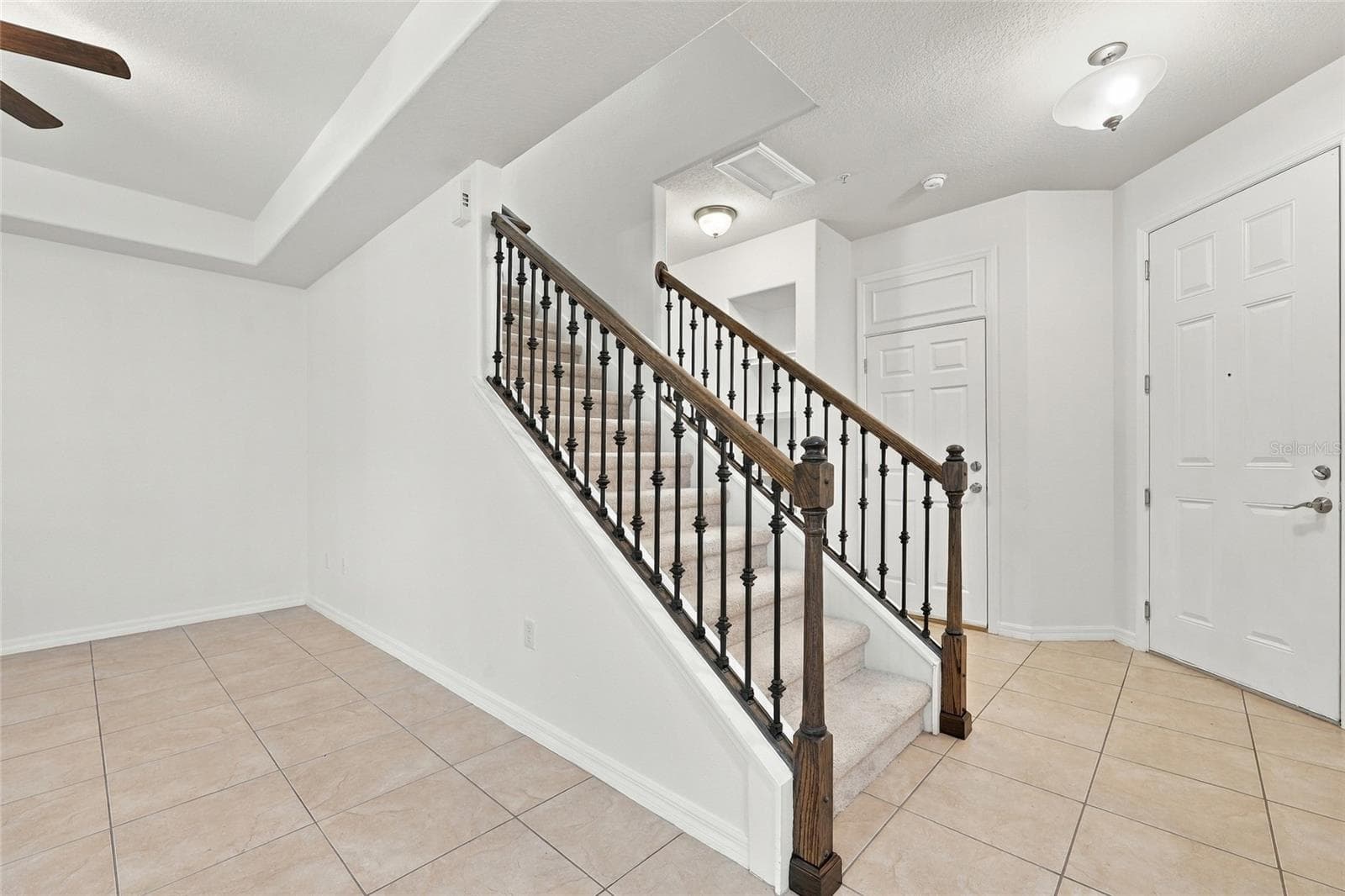 Townhouse at 9649 SILVER BUTTONWOOD ST, ORLANDO, photo 13 of 36