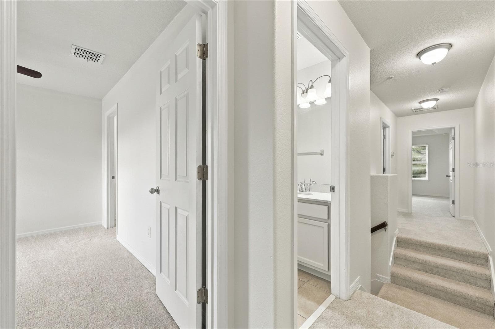 Townhouse at 9649 SILVER BUTTONWOOD ST, ORLANDO, photo 14 of 36