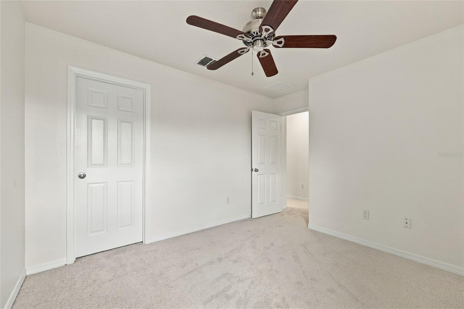 Townhouse at 9649 SILVER BUTTONWOOD ST, ORLANDO, photo 22 of 36