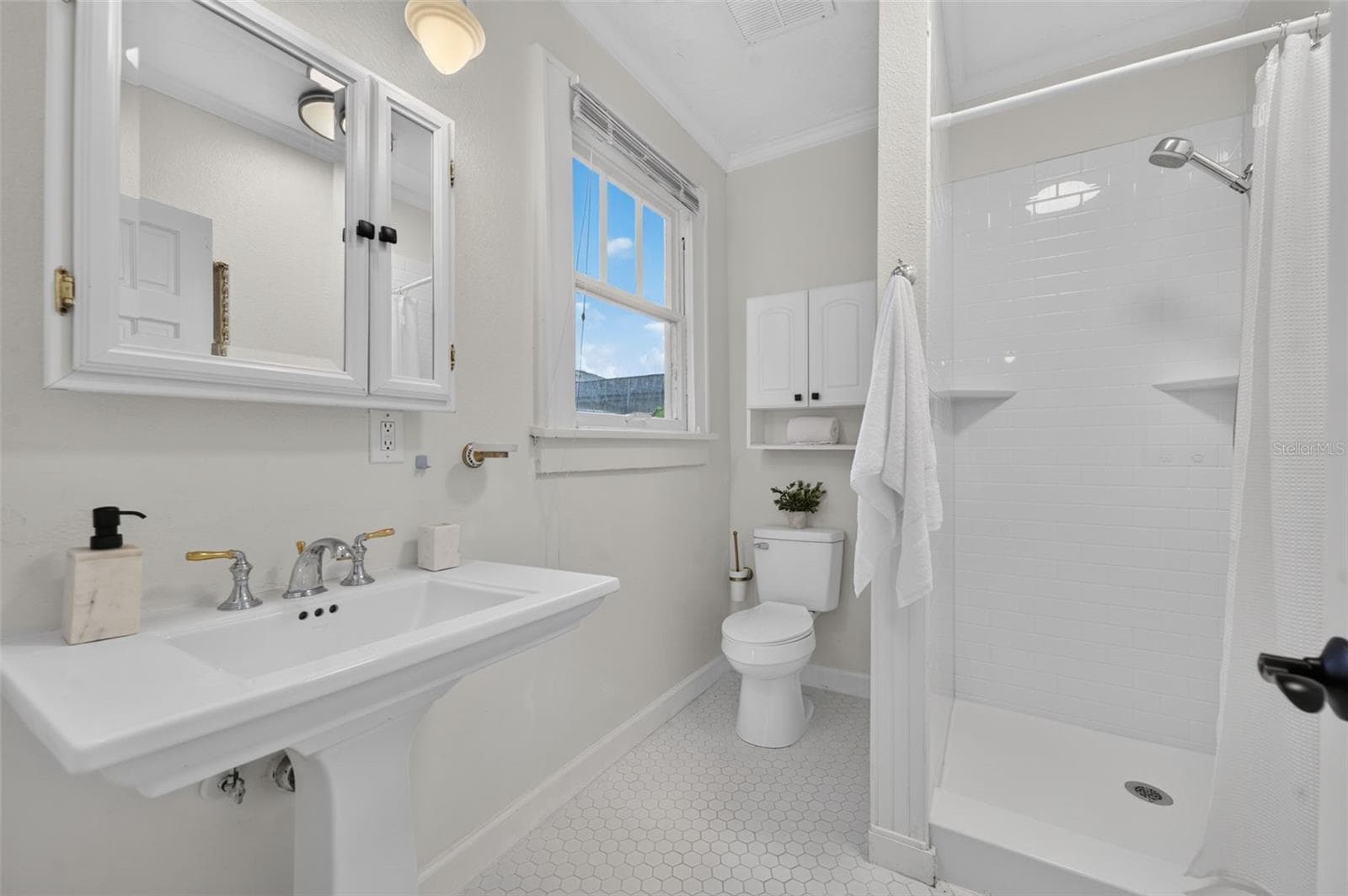 Single Family Residence at 1209 CLOUSER AVE, ORLANDO, photo 17 of 26