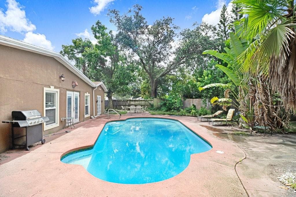 Single Family Residence at 6720 FORRESTVALE LN, TAMPA, photo 40 of 41