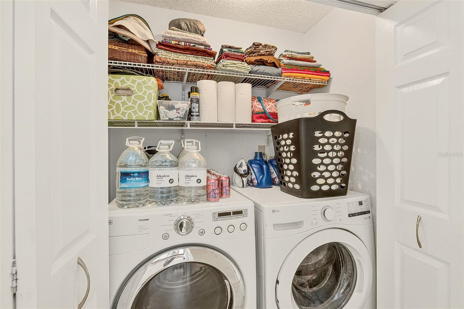 LAUNDRY - 8747 GLEN LAKES BLVD N, ST PETERSBURG