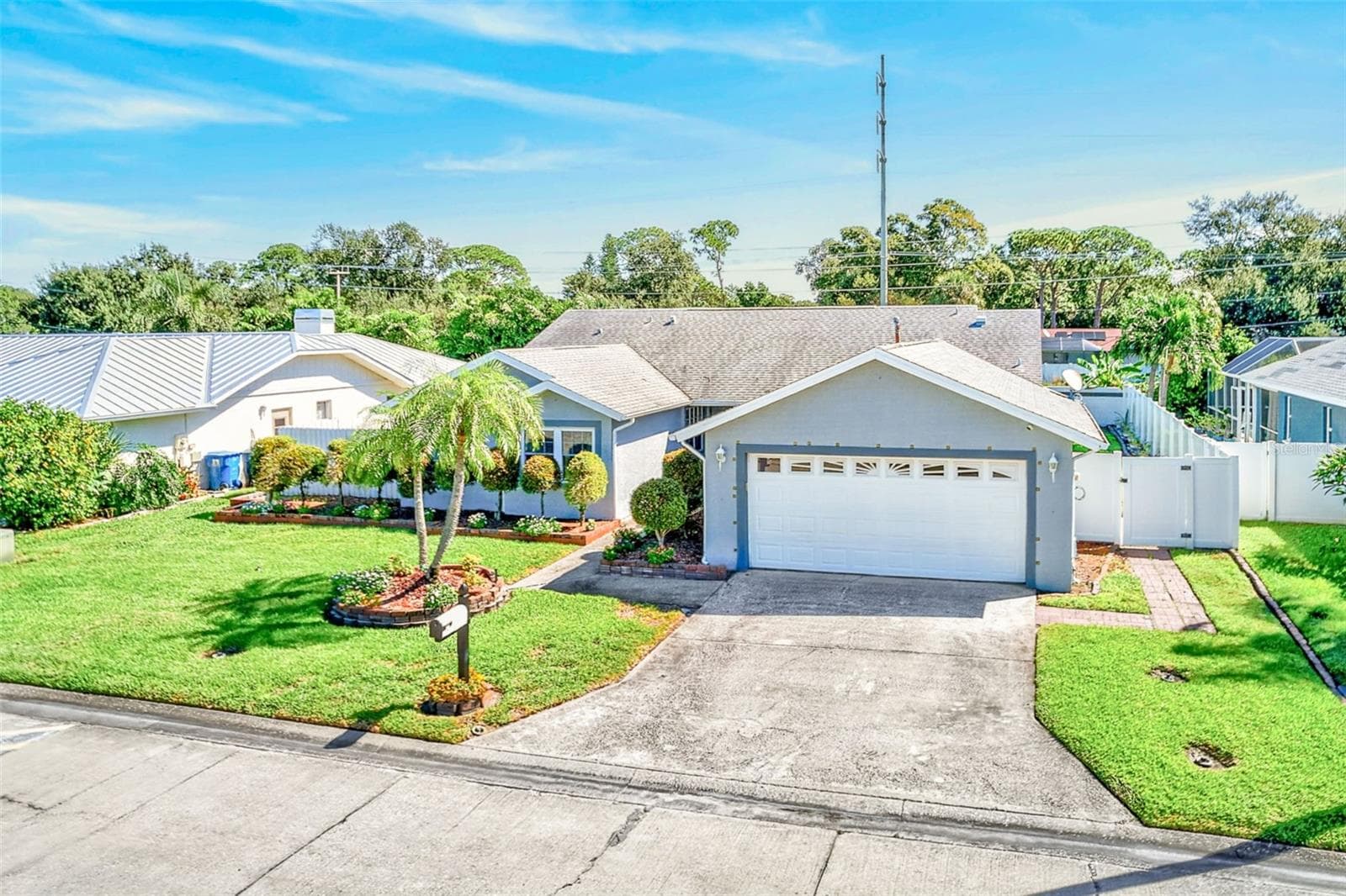 FRONT EXTERIOR - 8747 GLEN LAKES BLVD N, ST PETERSBURG