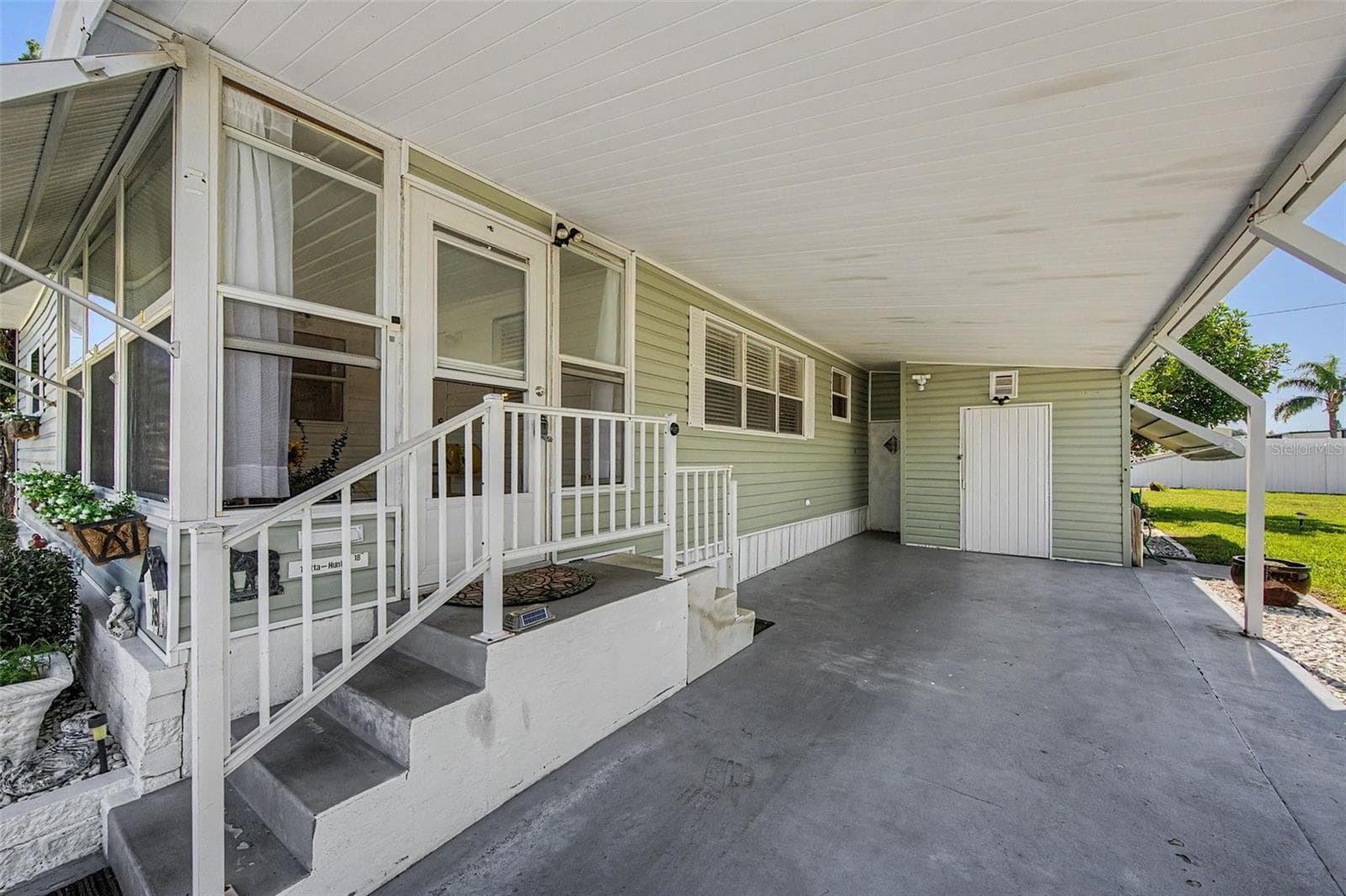 Jack and Jill stairs - 18 DRURY LN, TARPON SPRINGS