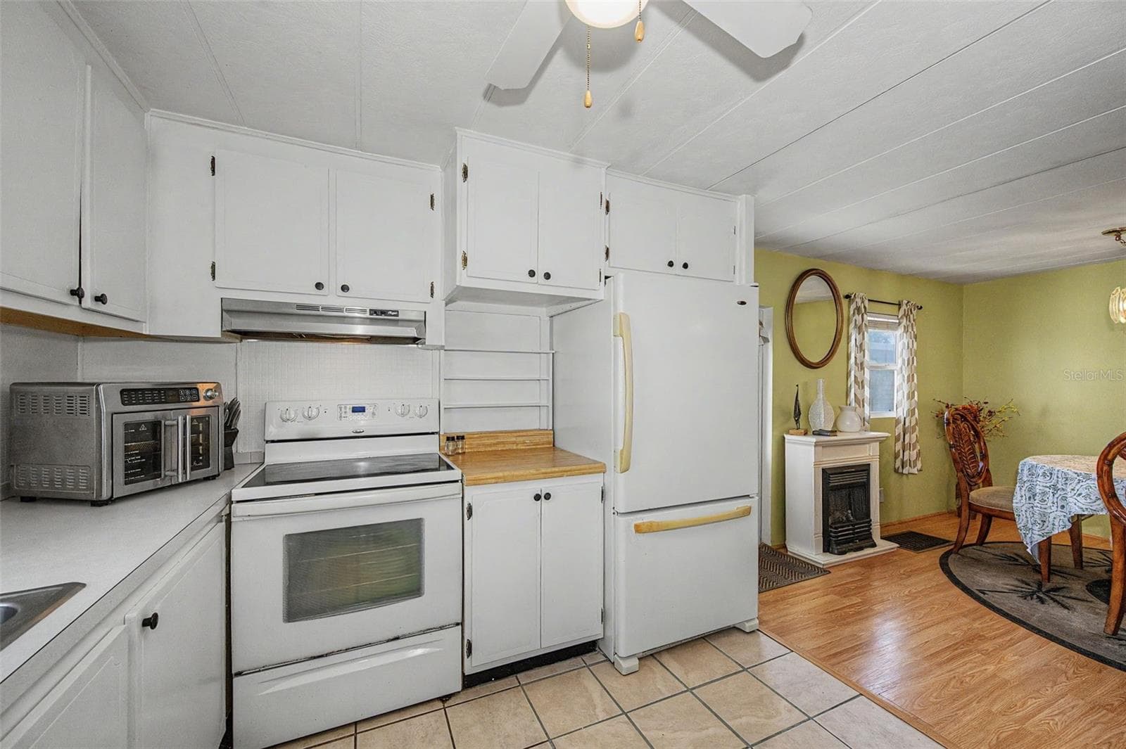 Mobile Home at 18 DRURY LN, TARPON SPRINGS, photo 19 of 84