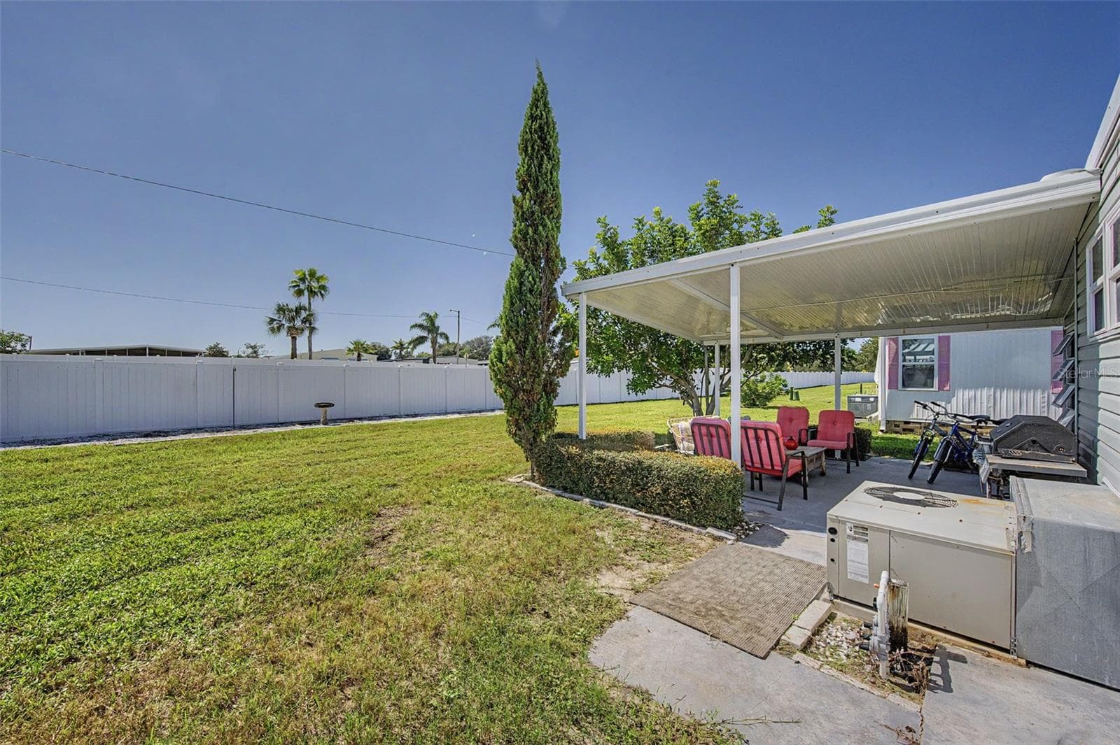 Mobile Home at 18 DRURY LN, TARPON SPRINGS, photo 37 of 84