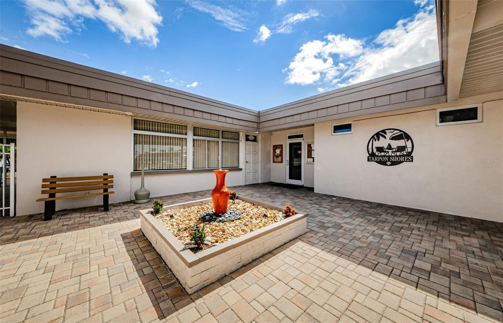 Mobile Home at 18 DRURY LN, TARPON SPRINGS, photo 46 of 84