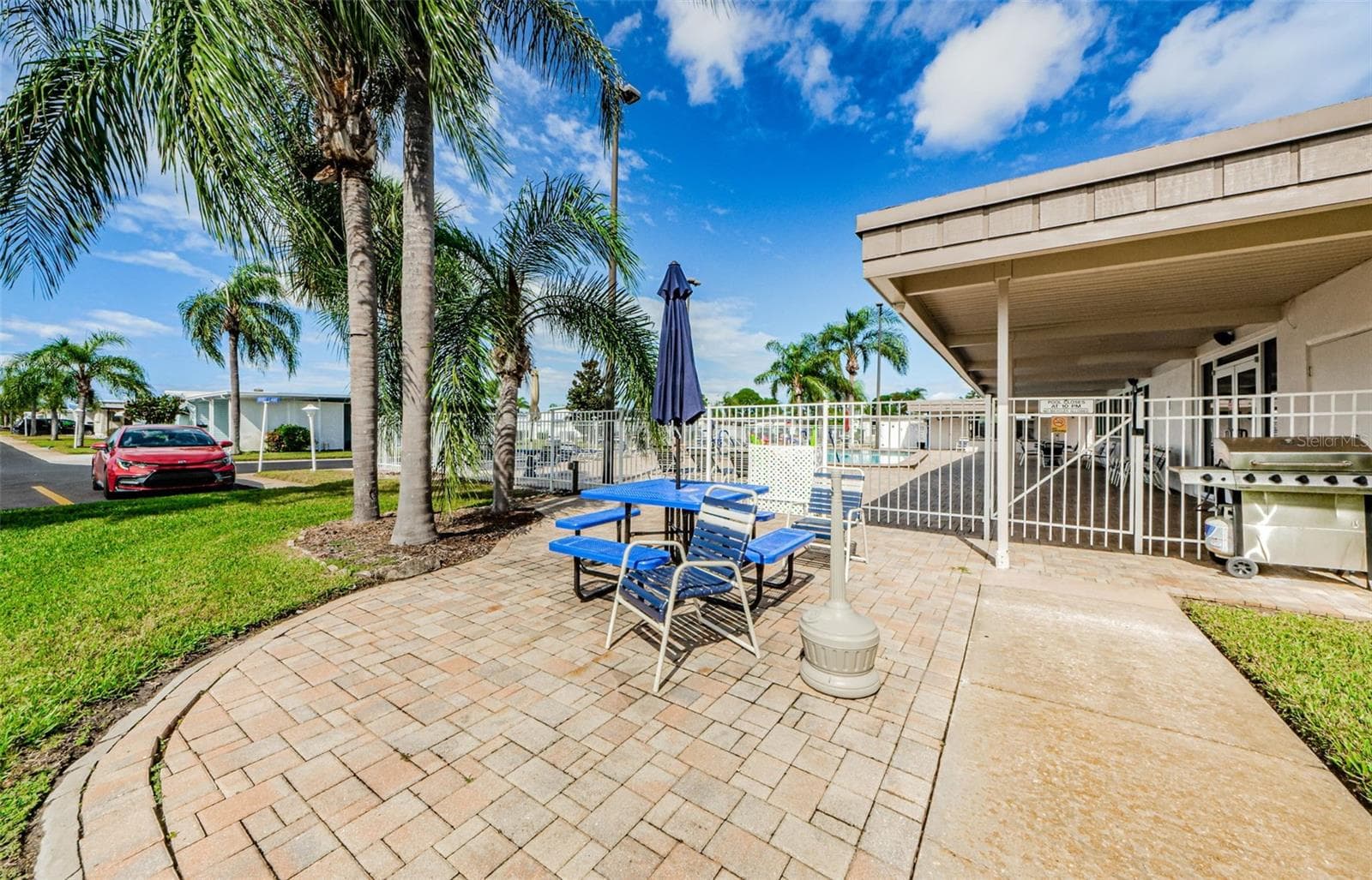Mobile Home at 18 DRURY LN, TARPON SPRINGS, photo 48 of 84