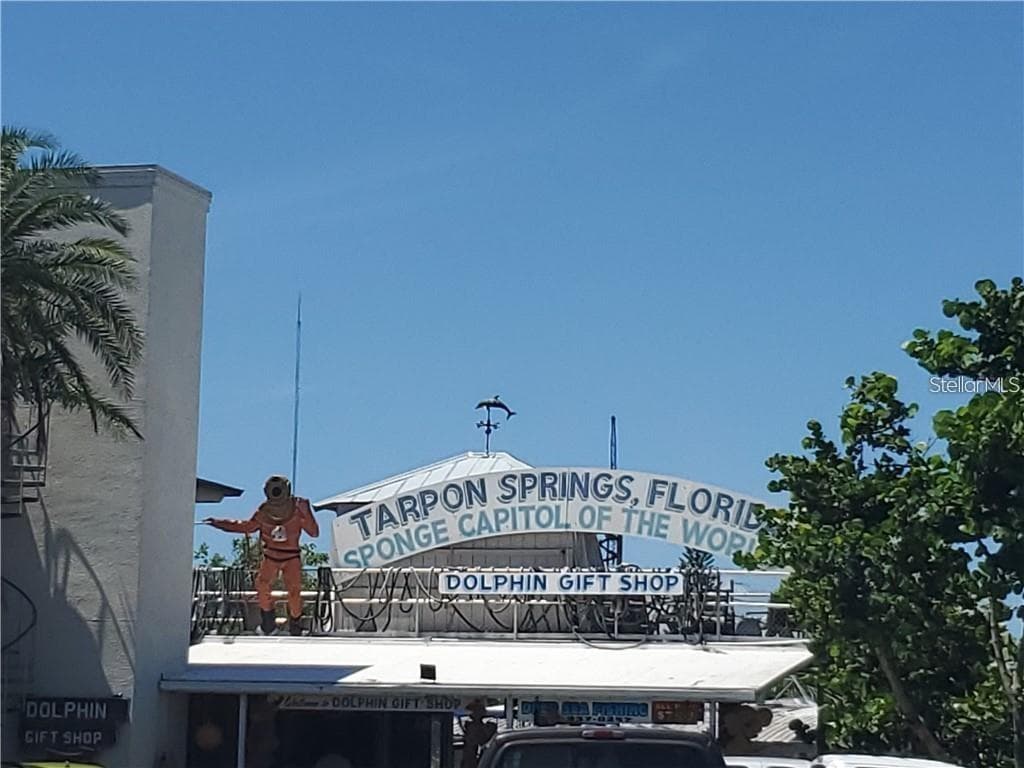 World Famous Tarpon Springs Sponge Docks - 18 DRURY LN, TARPON SPRINGS