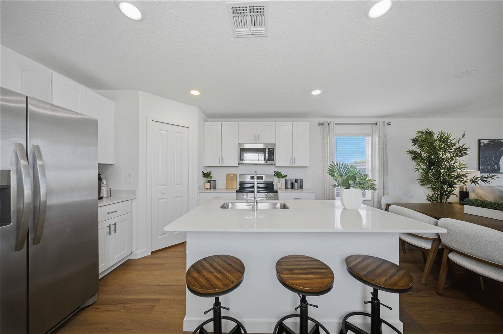 Single Family Residence at 7188 SW 92ND ST, OCALA, photo 9 of 16