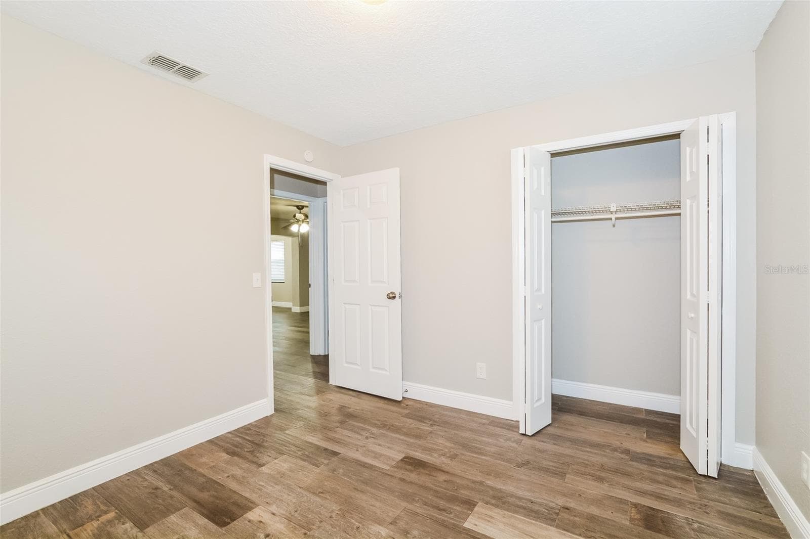 Single Family Residence at 10422 JANE EYRE DR, ORLANDO, photo 13 of 15