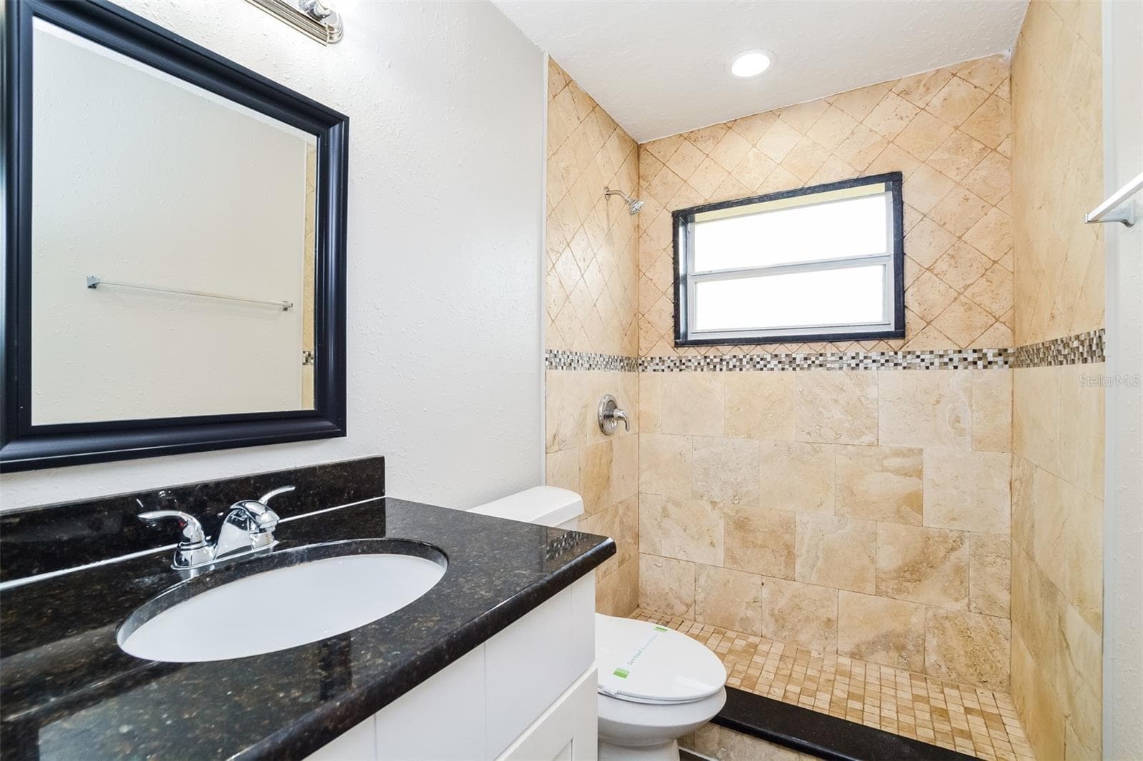 Single Family Residence at 10422 JANE EYRE DR, ORLANDO, photo 14 of 15
