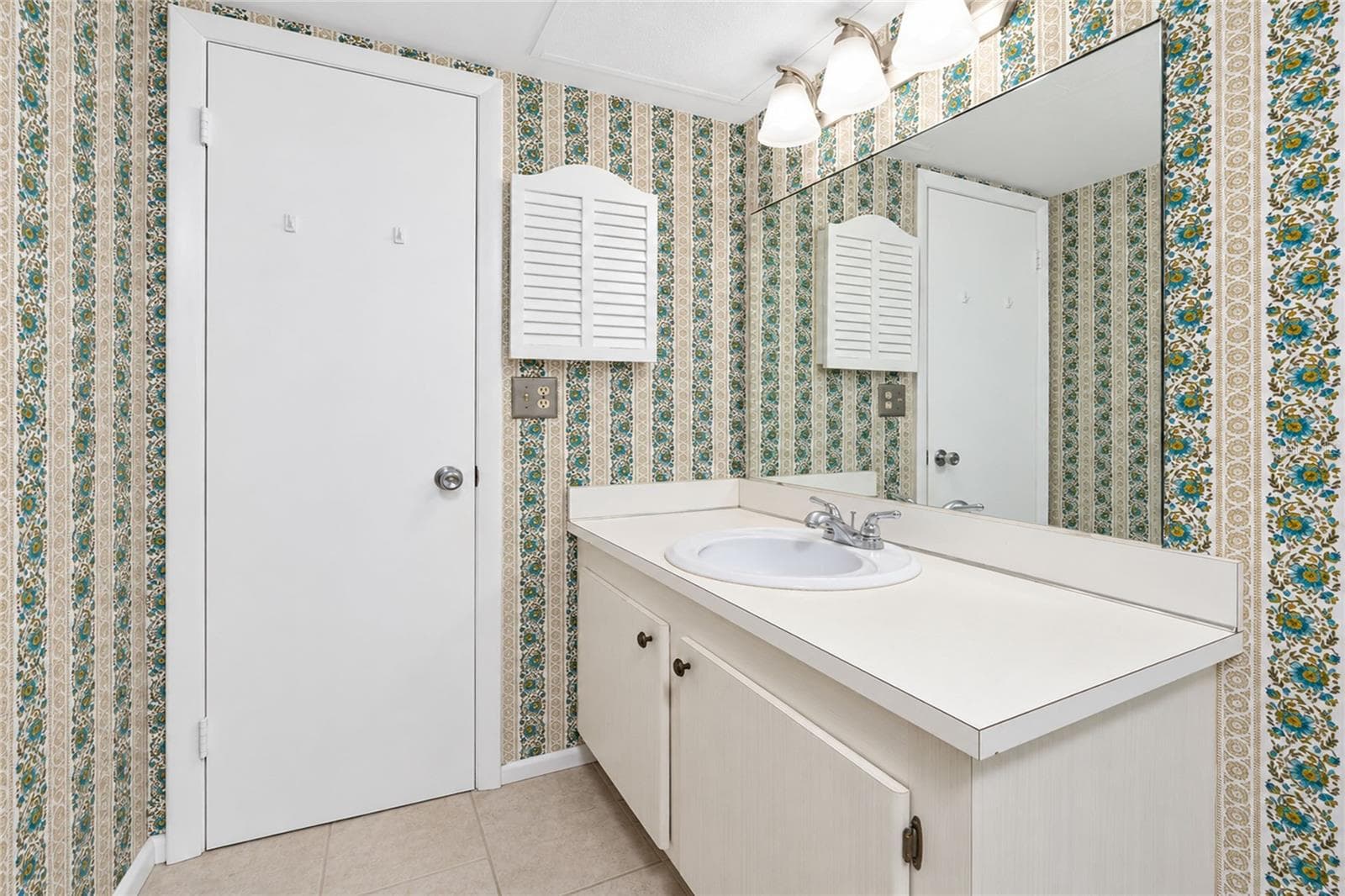 Condominium at 96 BOUNDARY BLVD #127, ROTONDA WEST, photo 28 of 60