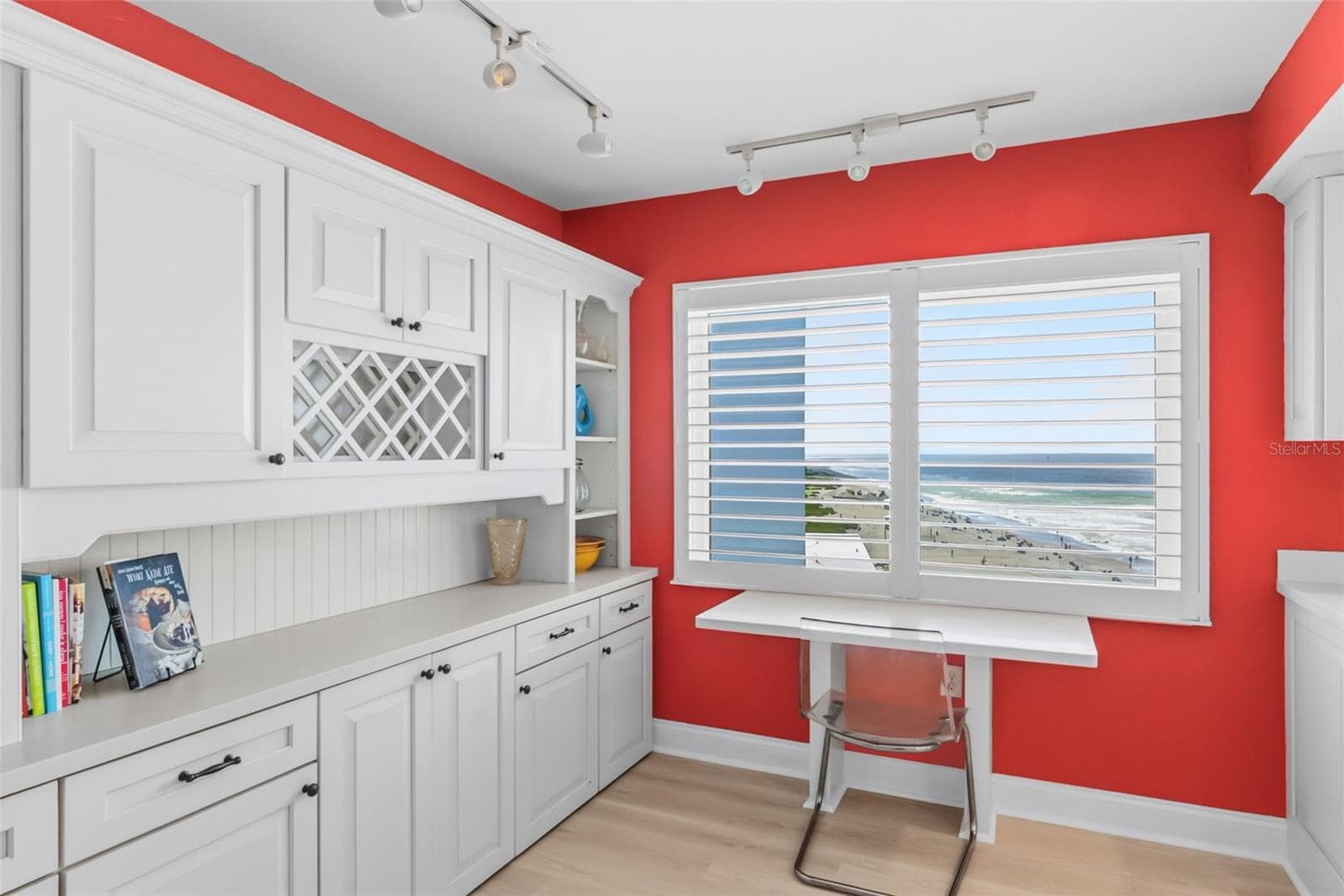The large kitchen includes abundant cabinet space and a built-in desk. A small in-kitchen dining set could also be added. - 555 THE ESPLANADE N #1001, VENICE