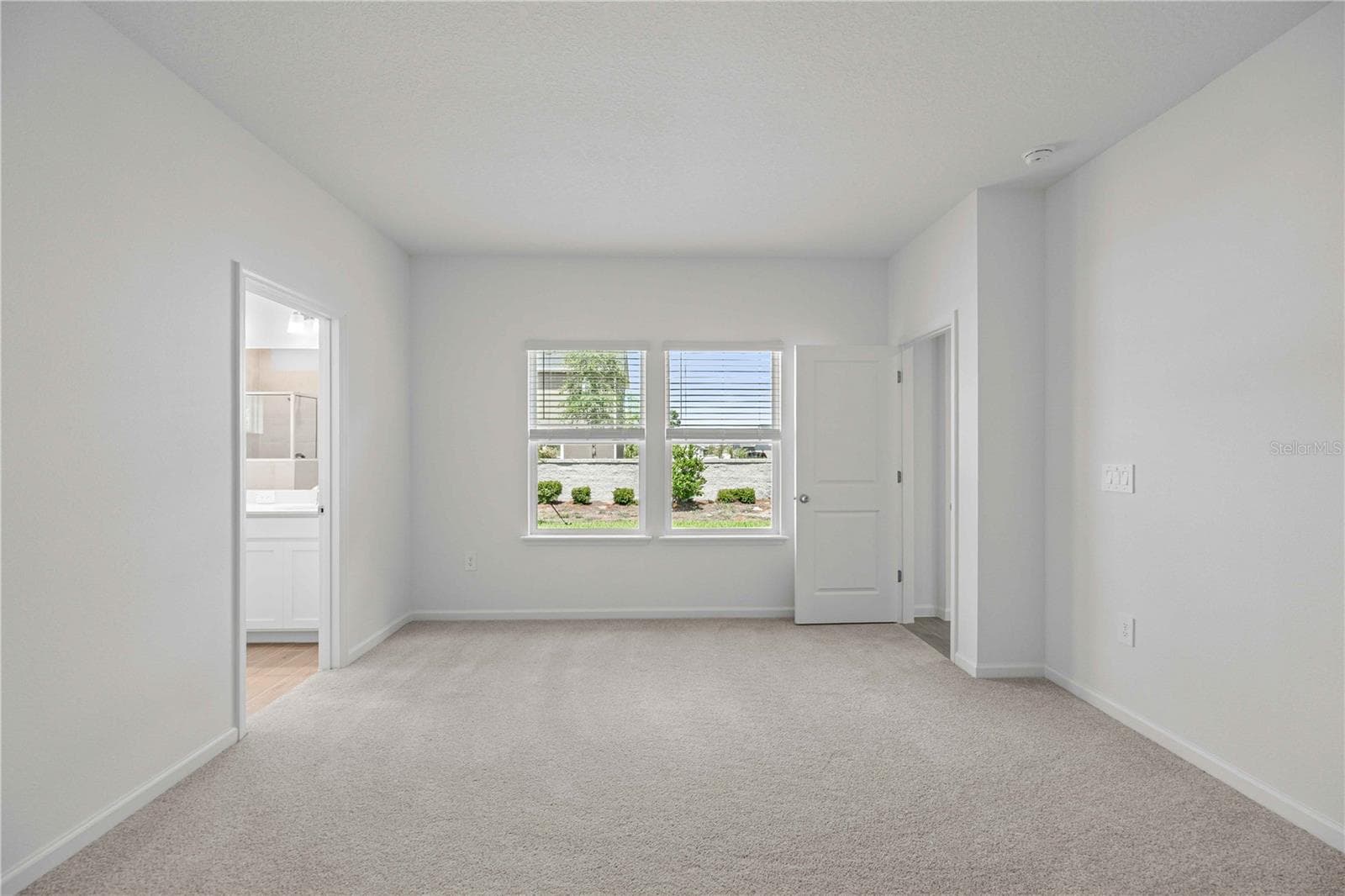 Single Family Residence at 8687 SW 67TH CIR, OCALA, photo 11 of 16