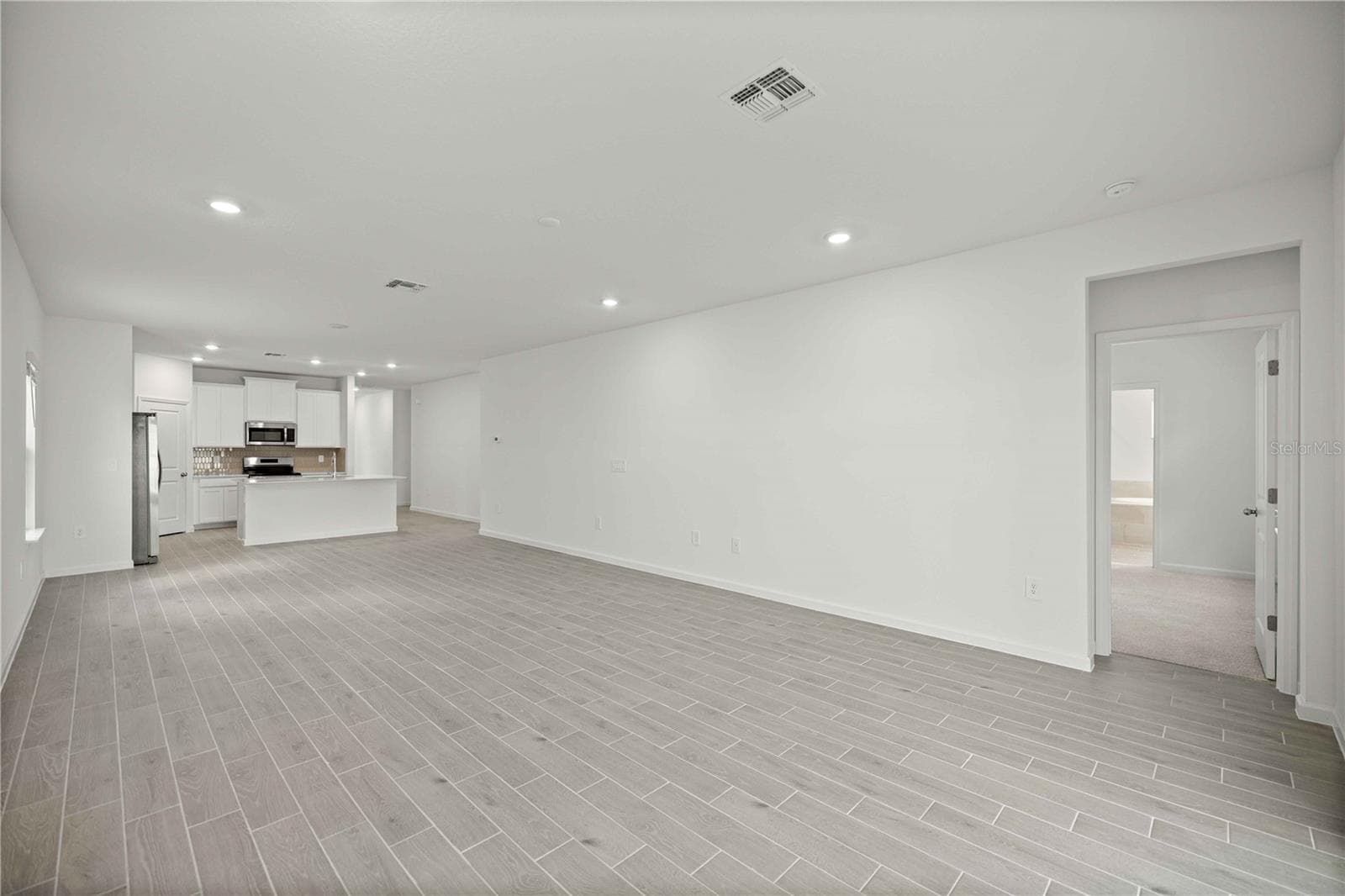 Single Family Residence at 8687 SW 67TH CIR, OCALA, photo 13 of 16