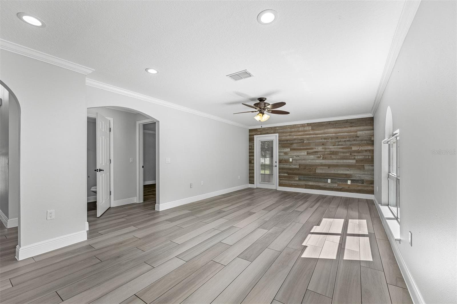 Single Family Residence at 7406 LAKE MARNI CT, MOUNT DORA, photo 7 of 53
