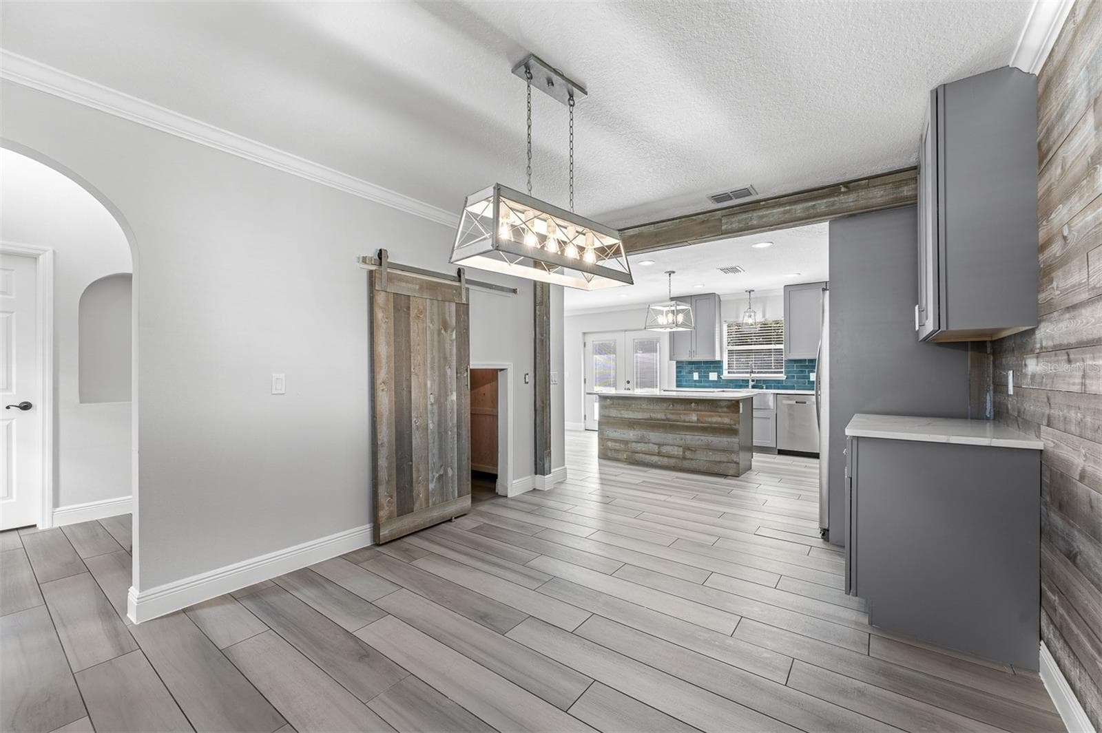 Single Family Residence at 7406 LAKE MARNI CT, MOUNT DORA, photo 14 of 53