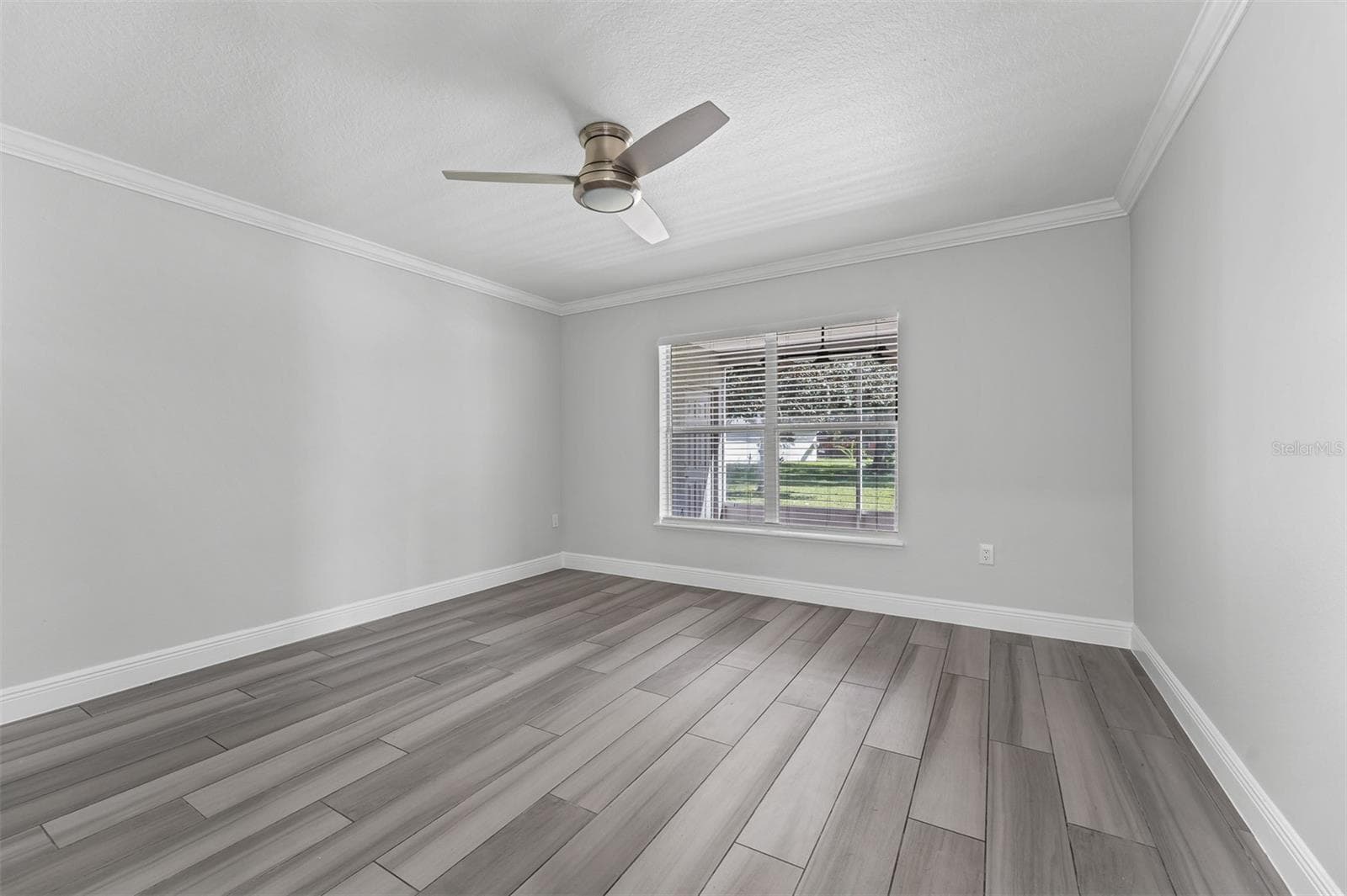 Single Family Residence at 7406 LAKE MARNI CT, MOUNT DORA, photo 17 of 53