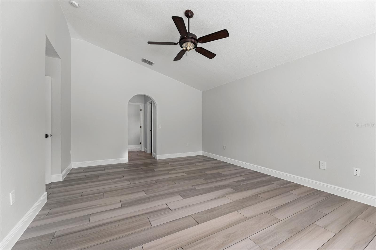 Single Family Residence at 7406 LAKE MARNI CT, MOUNT DORA, photo 28 of 53