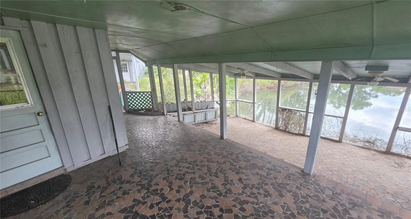 Screened porch - 920 LAKE COVE TRL, LAKELAND