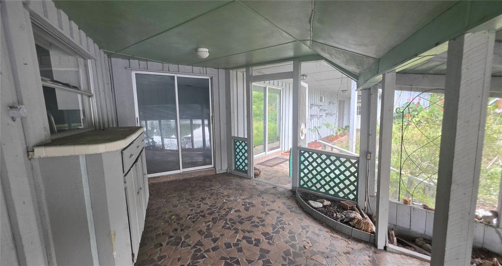 Screened porch - 920 LAKE COVE TRL, LAKELAND