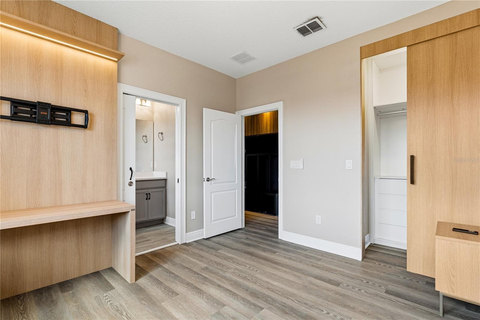 Single Family Residence at 10431 SIDDINGTON DR, ORLANDO, photo 14 of 29