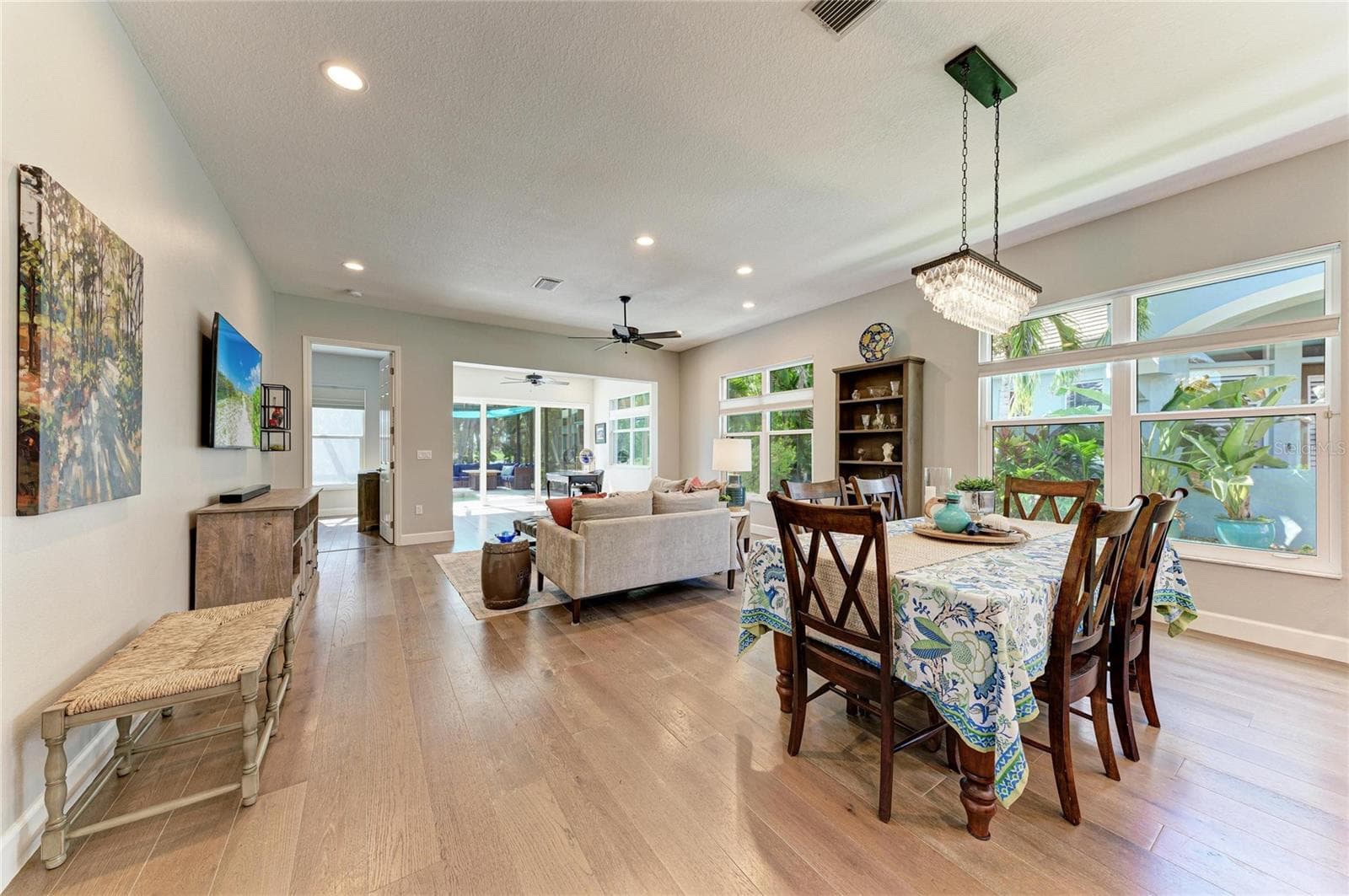 Single Family Residence at 8352 CANARY PALM CT, SARASOTA, photo 9 of 74