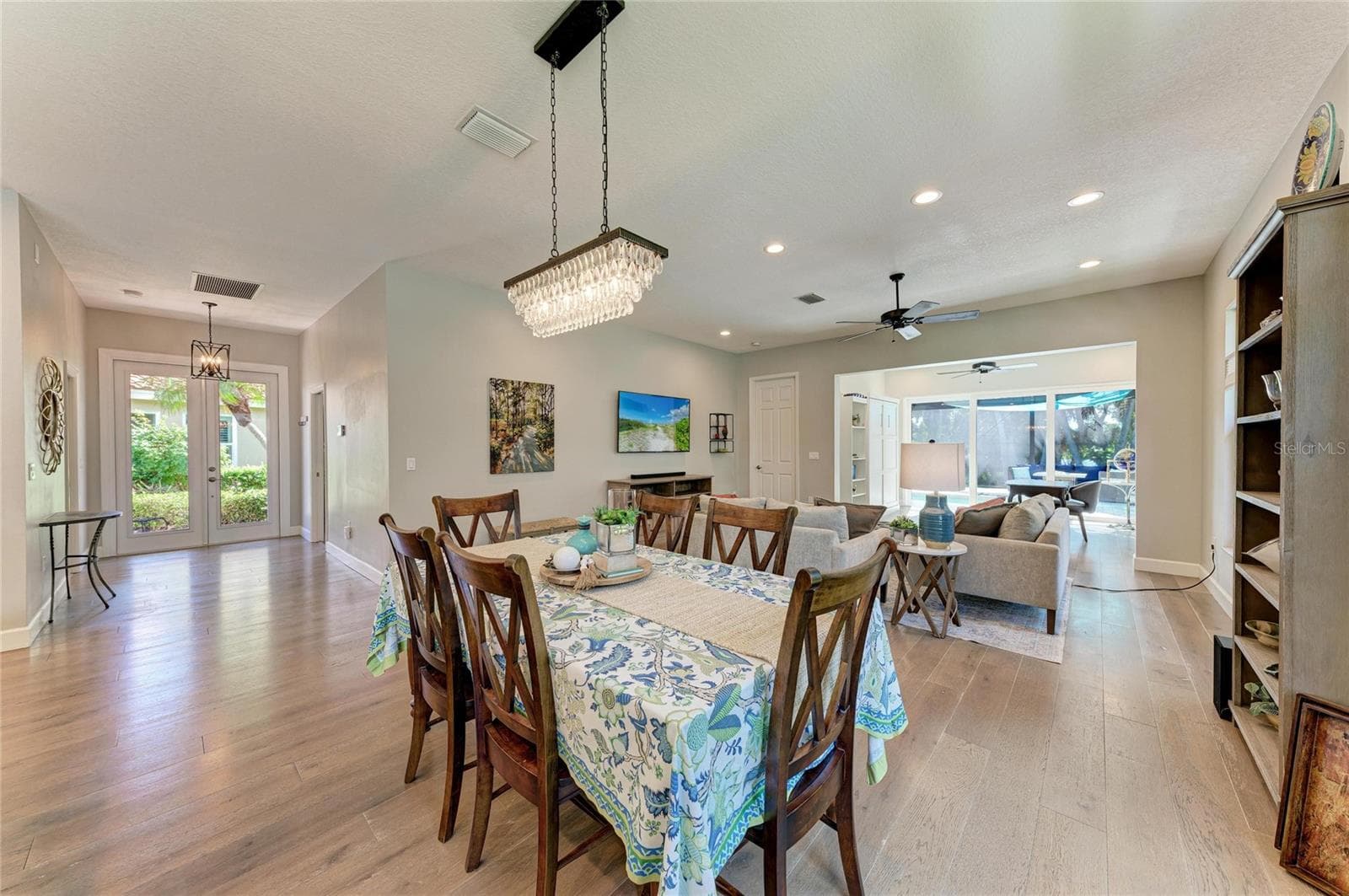 Single Family Residence at 8352 CANARY PALM CT, SARASOTA, photo 22 of 74