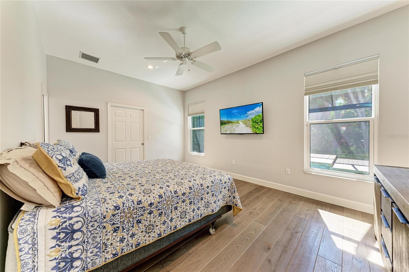Single Family Residence at 8352 CANARY PALM CT, SARASOTA, photo 23 of 74