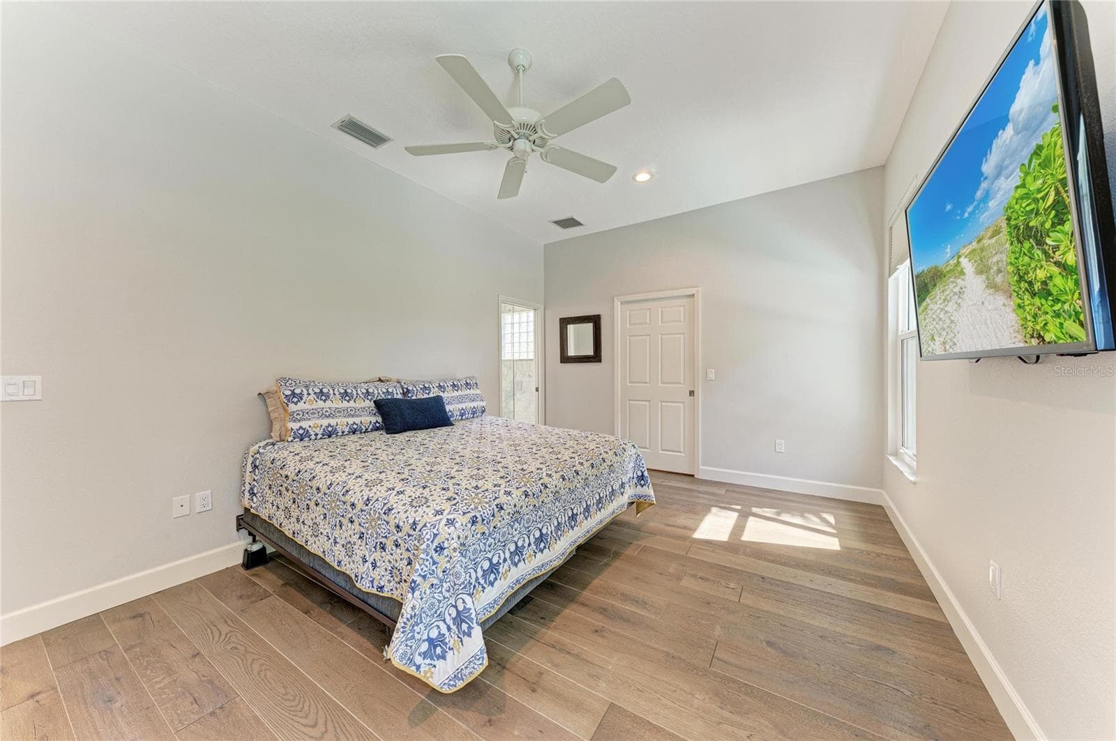 Single Family Residence at 8352 CANARY PALM CT, SARASOTA, photo 24 of 74