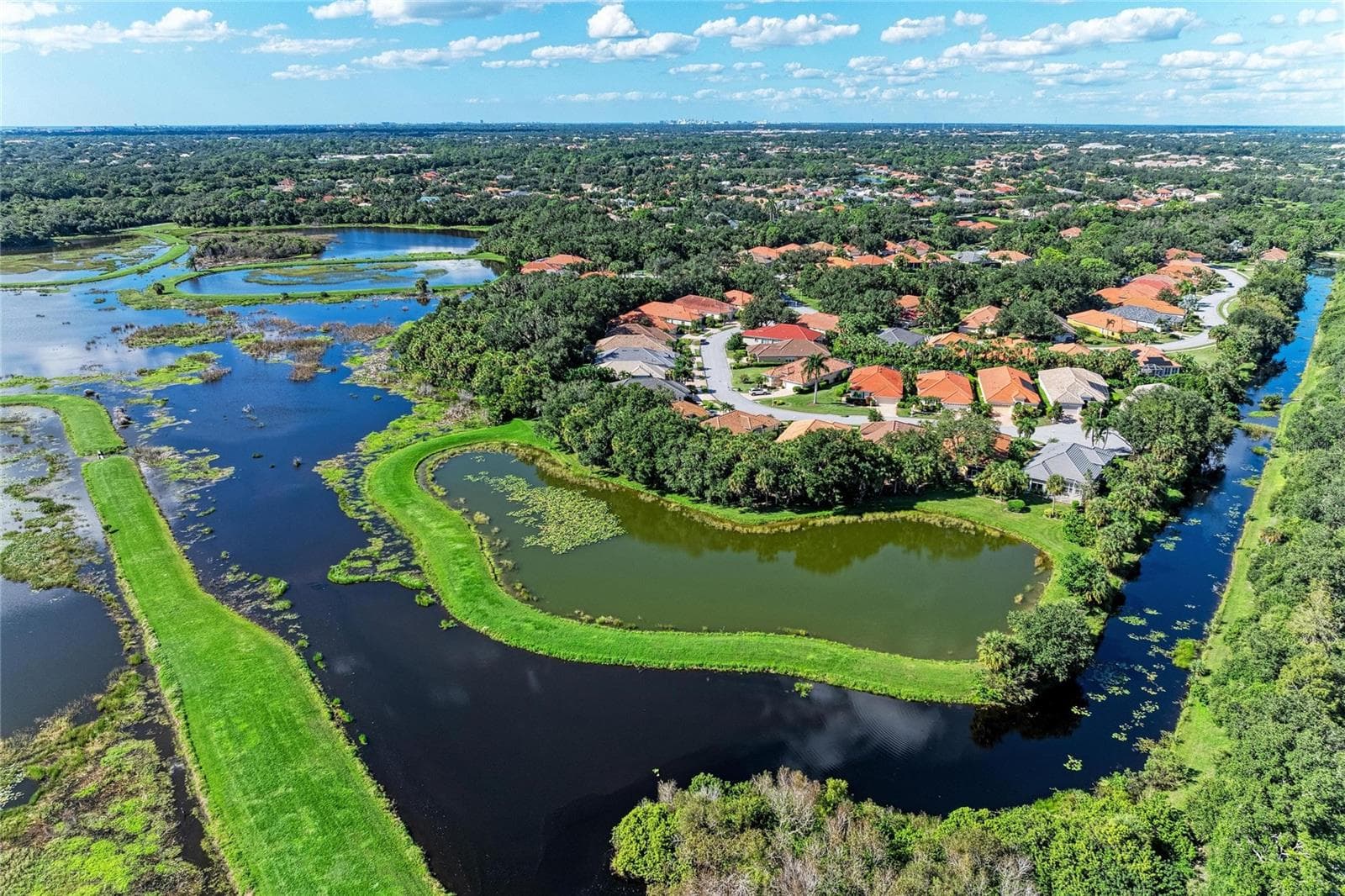Single Family Residence at 8352 CANARY PALM CT, SARASOTA, photo 63 of 74
