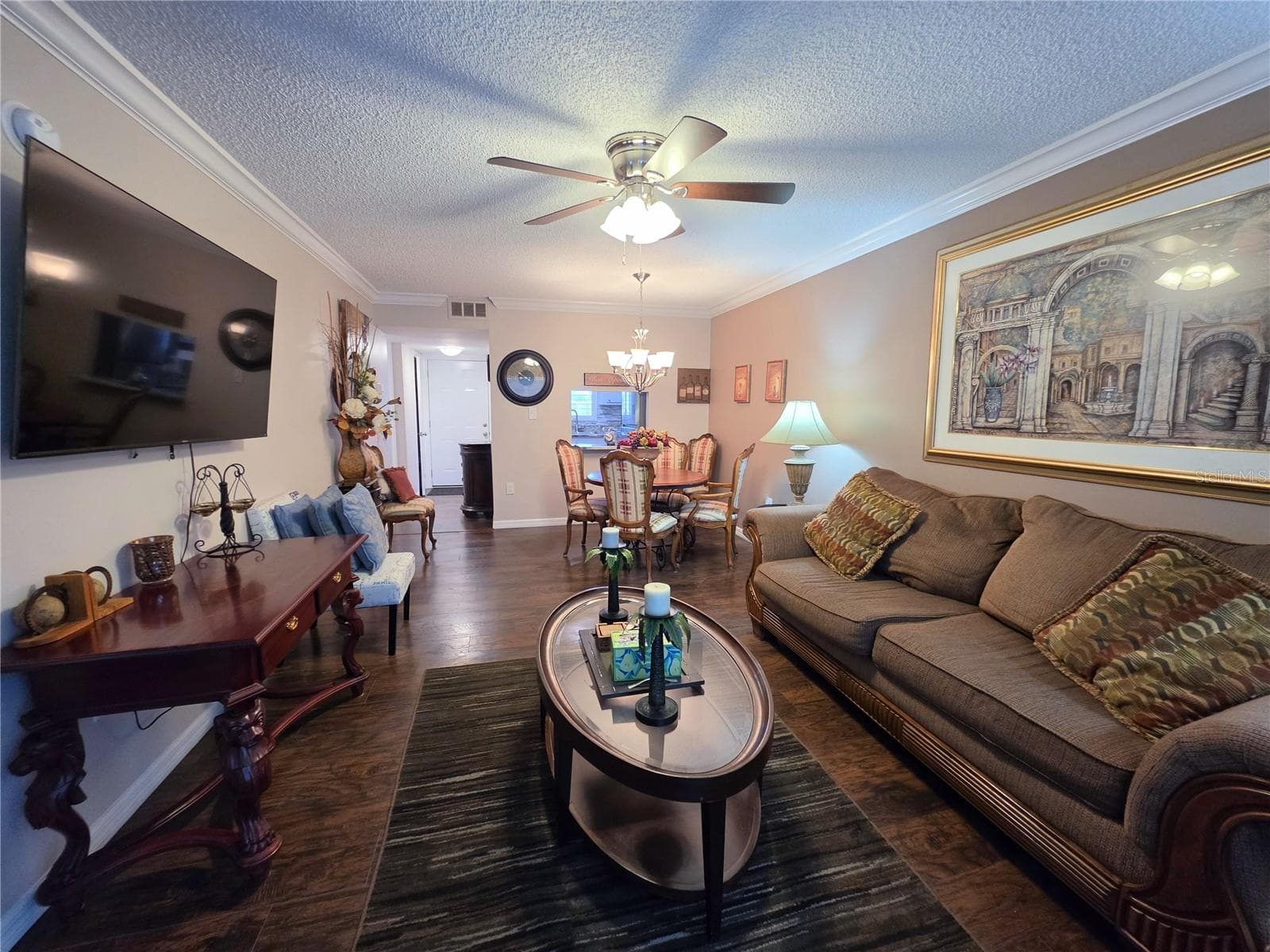 Living Room - 3917 LAKE BAYSHORE DR #F-307, BRADENTON