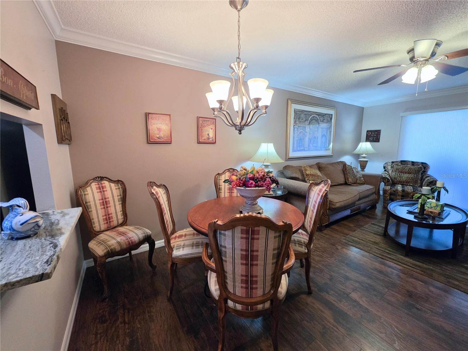 Dining area - 3917 LAKE BAYSHORE DR #F-307, BRADENTON