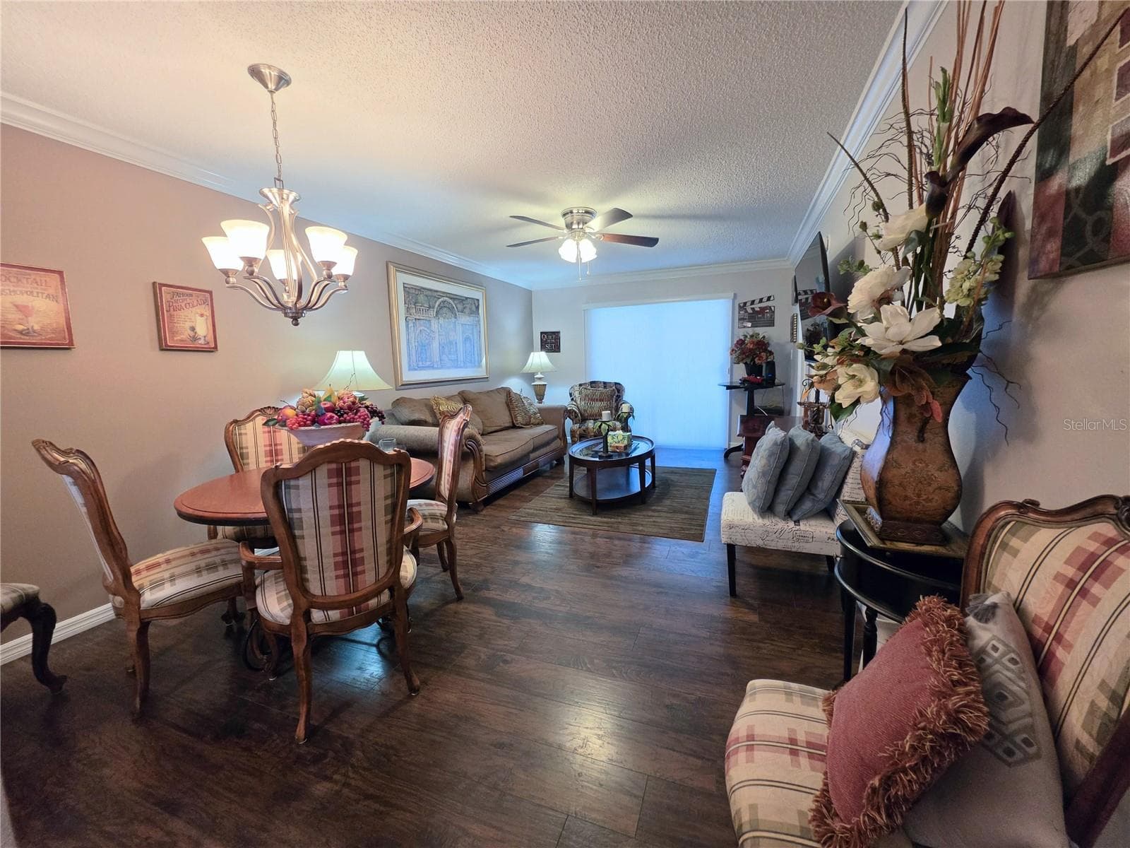 Dining area - 3917 LAKE BAYSHORE DR #F-307, BRADENTON