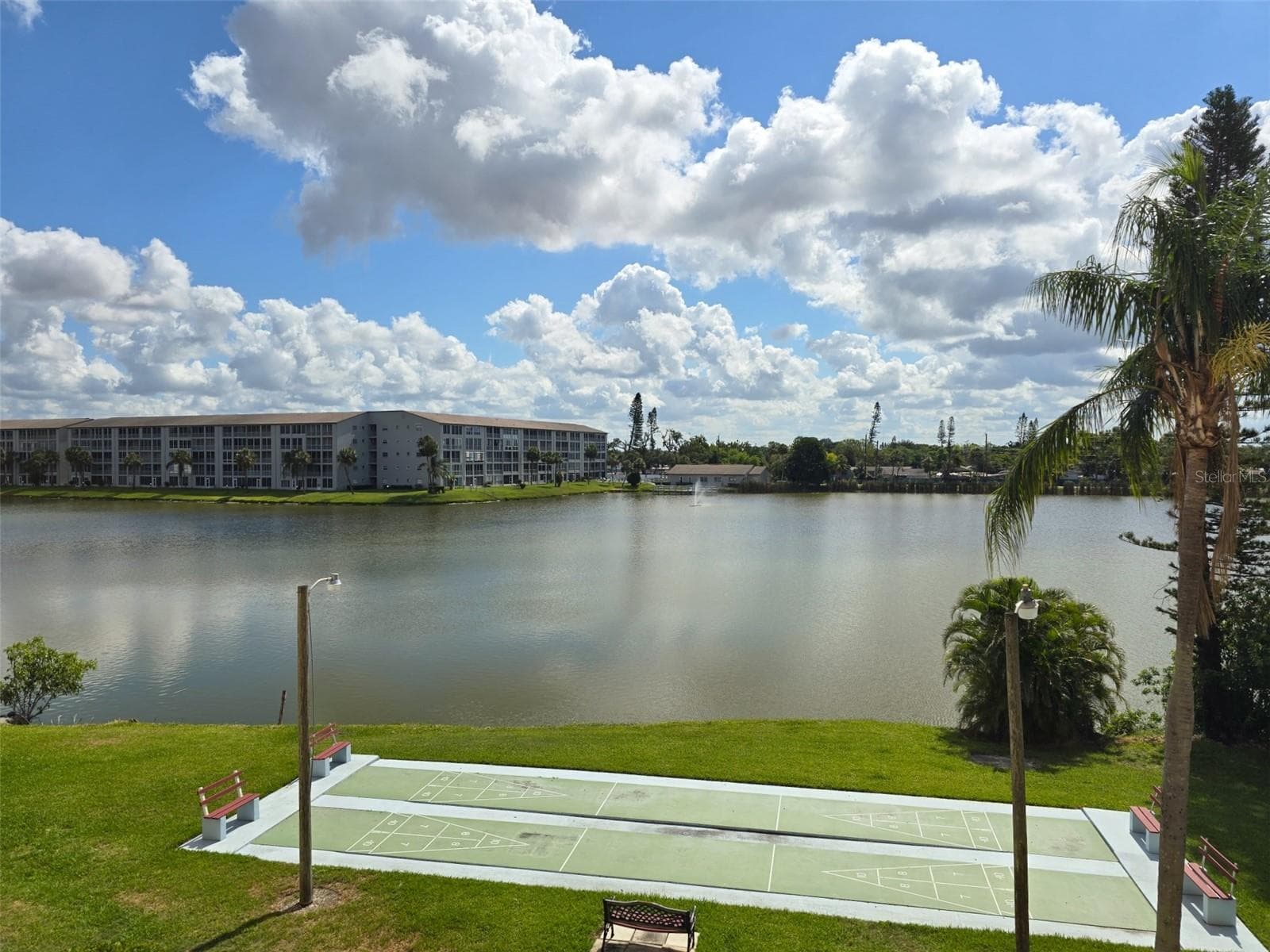 Condominium at 3917 LAKE BAYSHORE DR #F-307, BRADENTON, photo 20 of 21