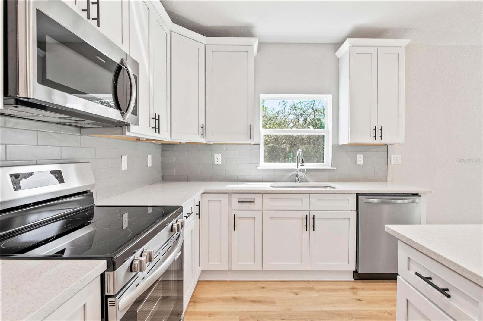 Kitchen - 13290 SNOWY PLOVER AVE, WEEKI WACHEE