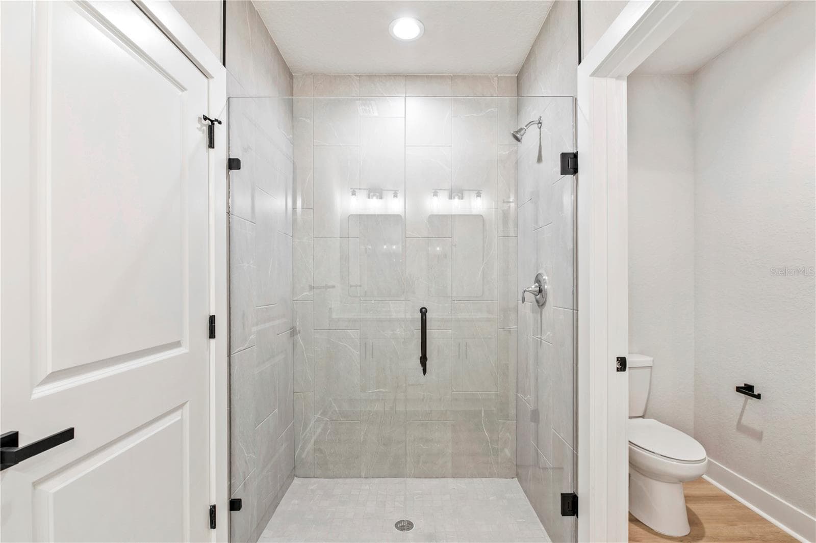 Primary Shower - 13290 SNOWY PLOVER AVE, WEEKI WACHEE